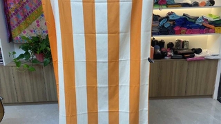 স্ট্রিপ সৈকত তোয়ালে